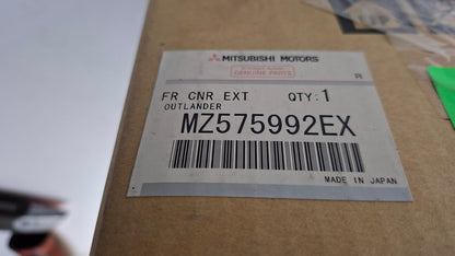 Original OE MITSUBISHI Nebelscheinwerfer Abdeckung MZ575992EX