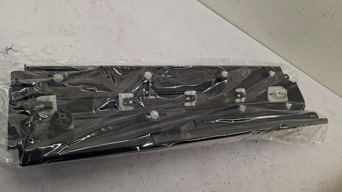 Original OE MITSUBISHI Tür Zierleiste 5757A540XA
