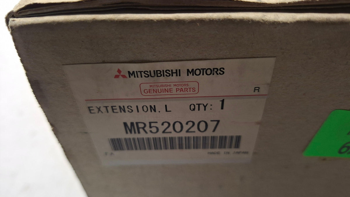 Original OE MITSUBISHI Stoßstangen Zierleiste MR520207