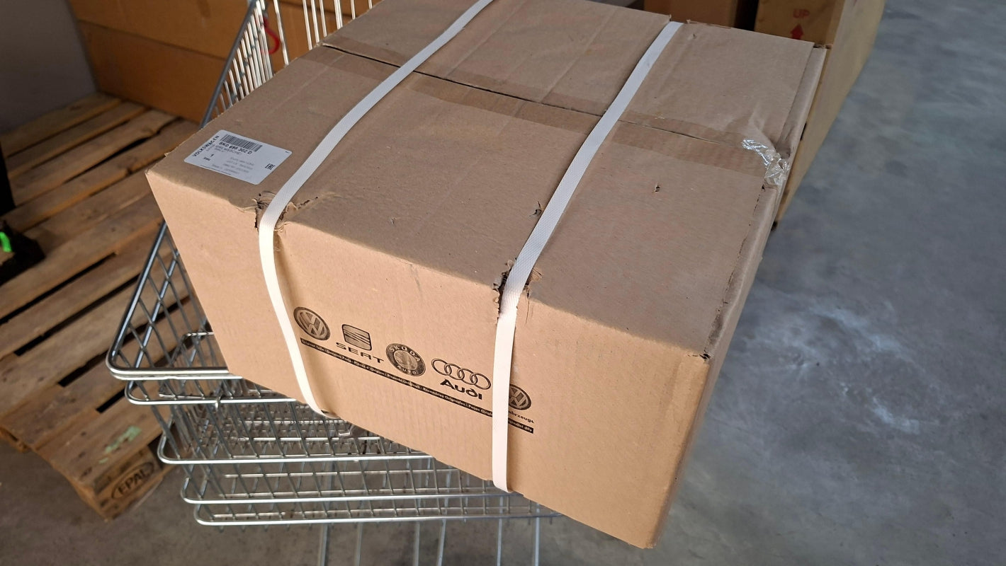 Original OE Volkswagen Bremsbeläge 8K0698302D