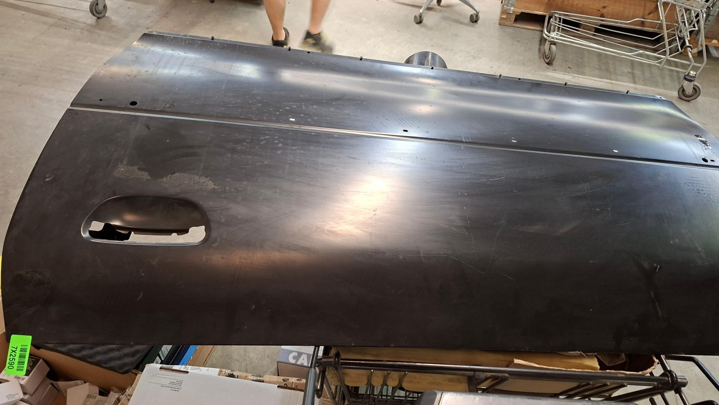 Original OE Volkswagen Tür 8L3831051B
