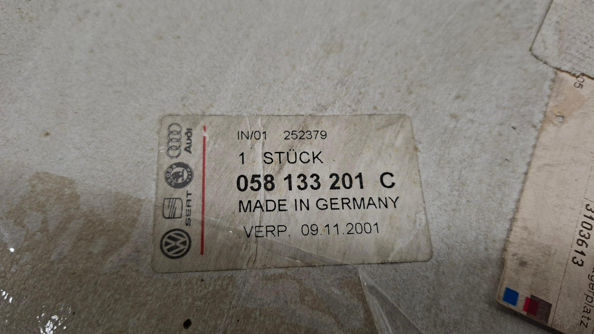 Original OE Volkswagen Ansaugkrümmer 058133201C