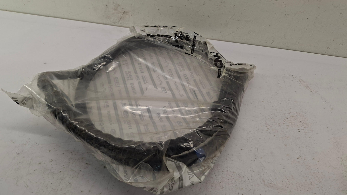 Original OE IVECO Schlauch 5802379023