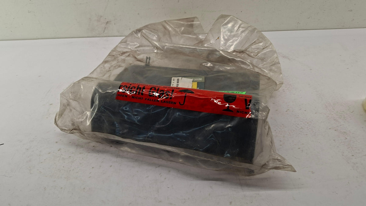 Original OE RENAULT Mittelkonsole Teil 6006004659