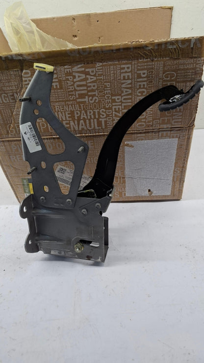 Original OE RENAULT Bremspedal 8200467212