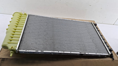Original OE RENAULT Wasserkühler 7700773289