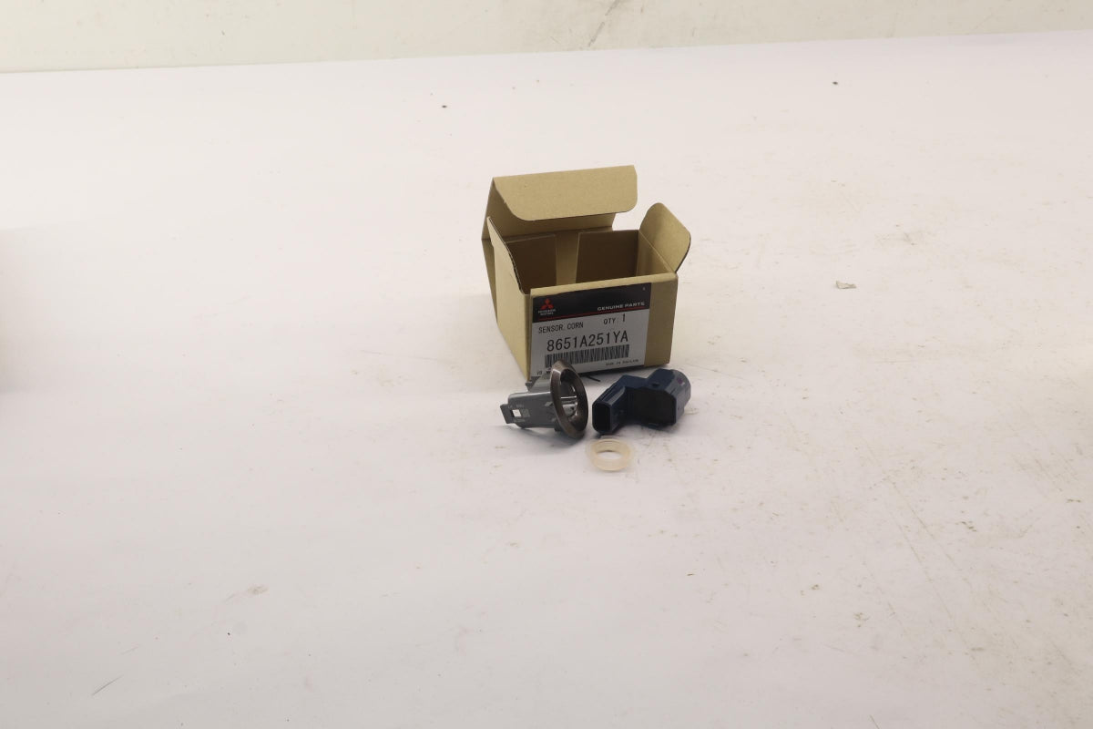 Original OE MITSUBISHI Parksensor 8651A251YA