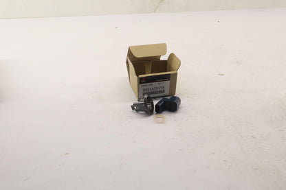 Original OE MITSUBISHI Parksensor 8651A251YA