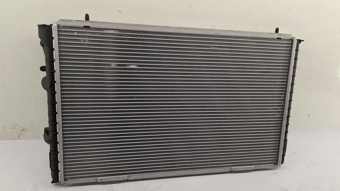 Original OE RENAULT Wasserkühler 7701499795