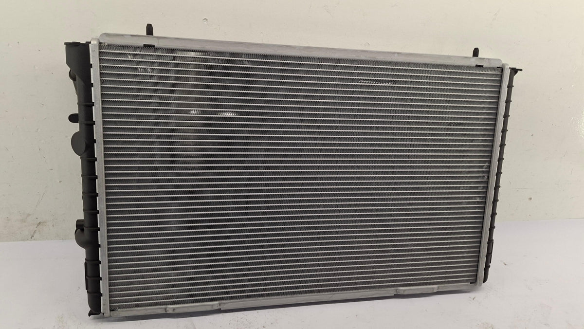 Original OE RENAULT Wasserkühler 7701499795