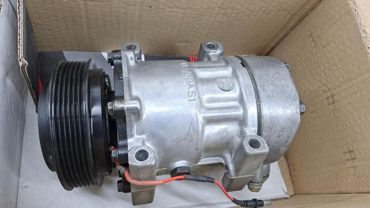 Original OE RENAULT Klimakompressor 7701499836