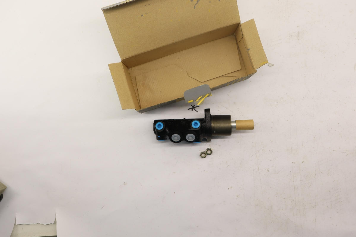 Original OE RENAULT Hauptbremszylinder 6025004479