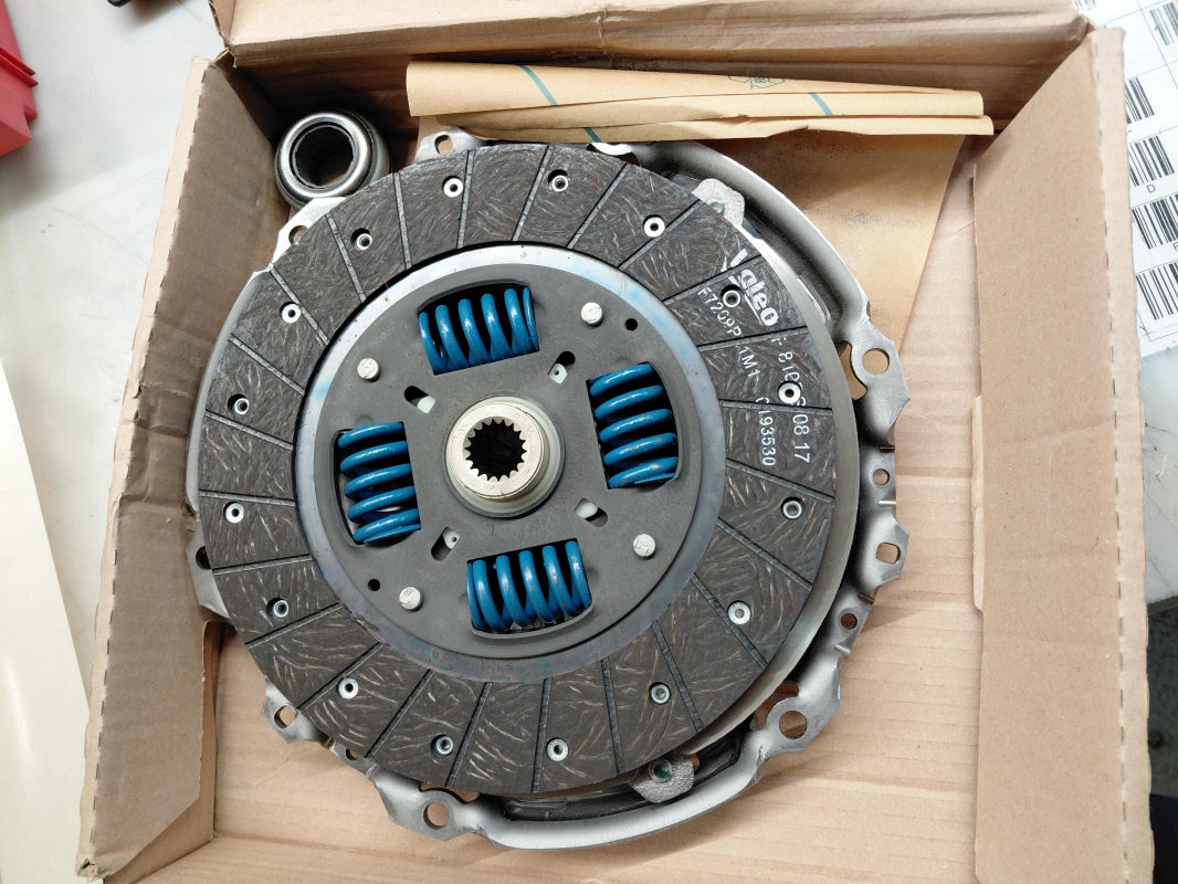 Original OE FIAT Kupplungssatz 9467647380