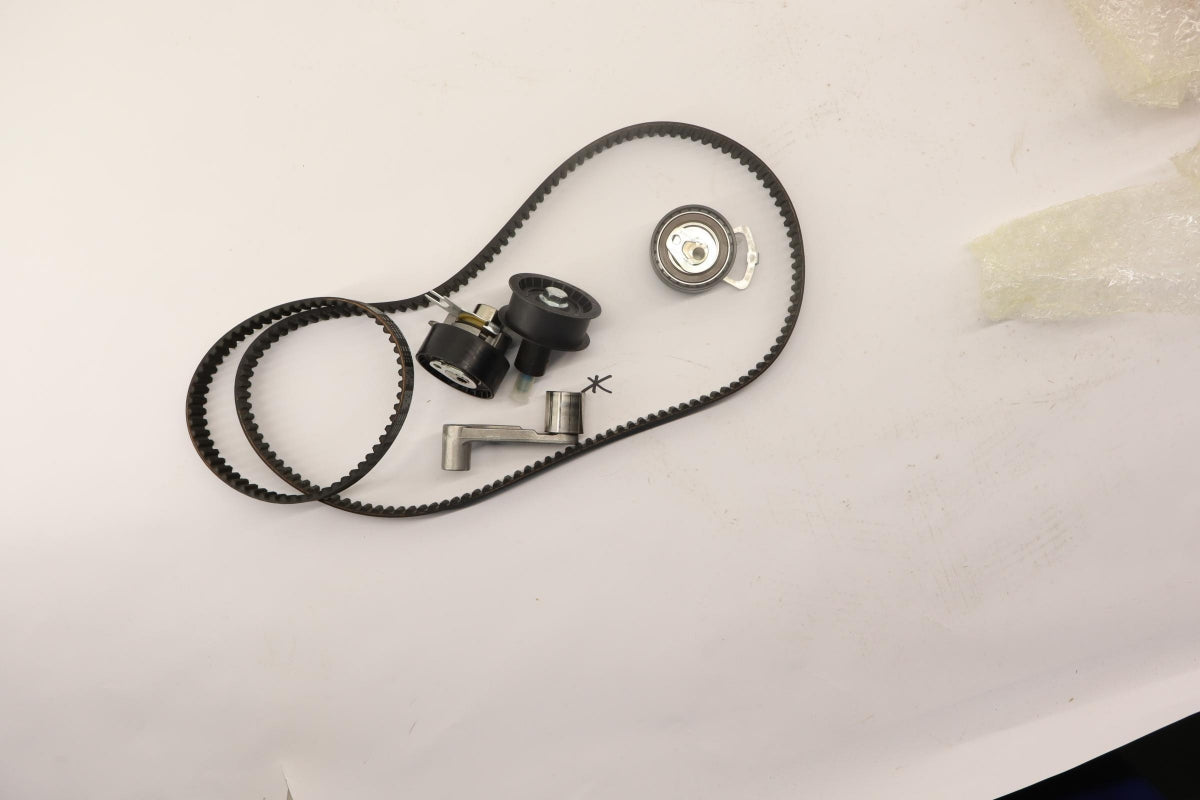 Original OE RENAULT Zahnriemensatz 8671018802
