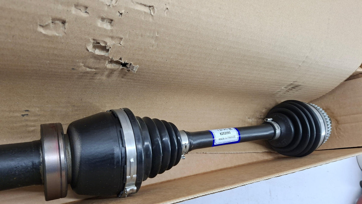 Original OE VOLVO Antriebswelle 8252050