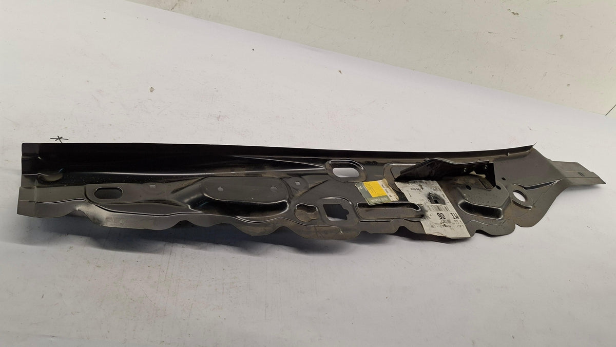 Original OE RENAULT Seitenverstärkung 7782799028