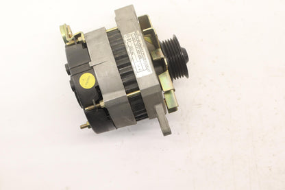 Original OE RENAULT Lichtmaschine 7701499458