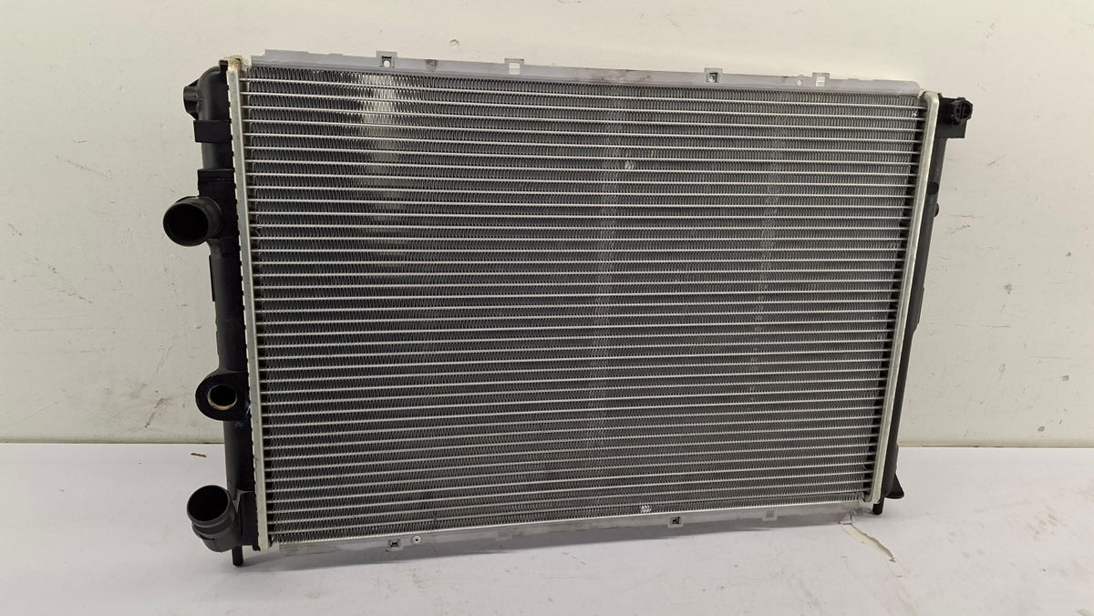 Original OE RENAULT Wasserkühler 7700838133