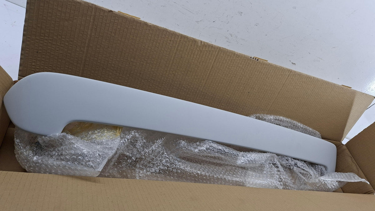 Original OE RENAULT Spoiler 7701410284