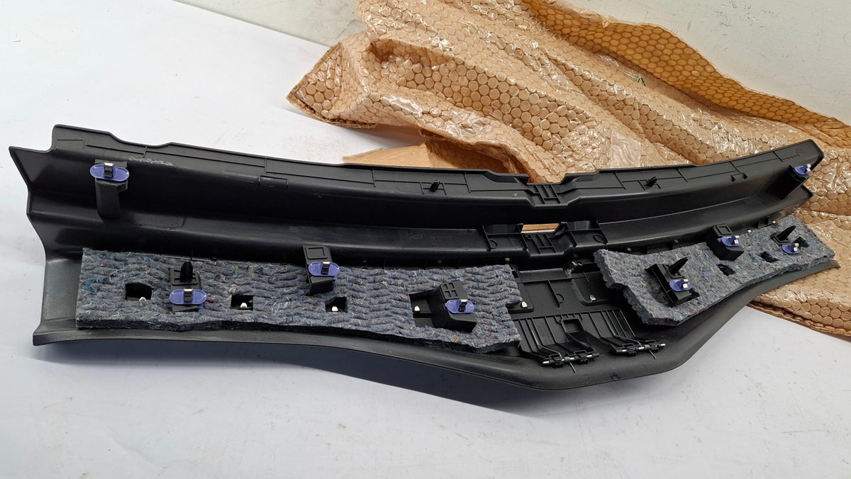 Original OE RENAULT Ladekantenschutz 849204957R