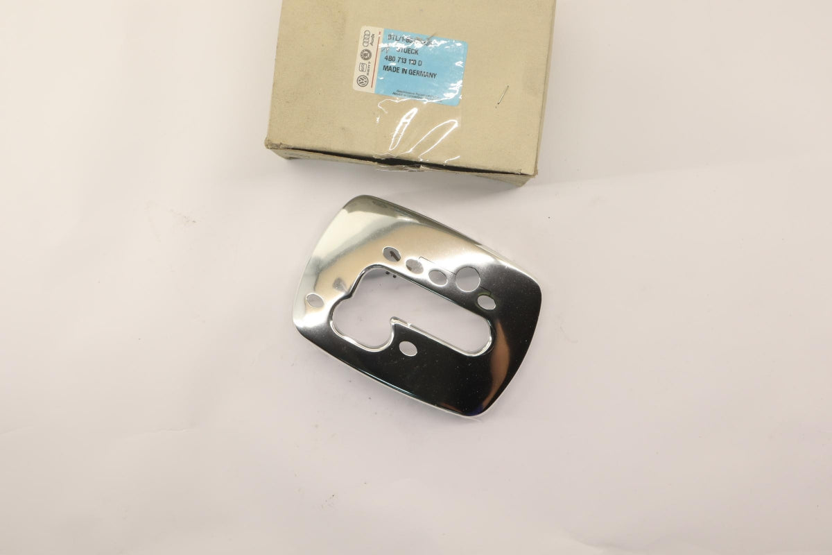 Original OE Volkswagen Mittelkonsole Teil 4B0713110D