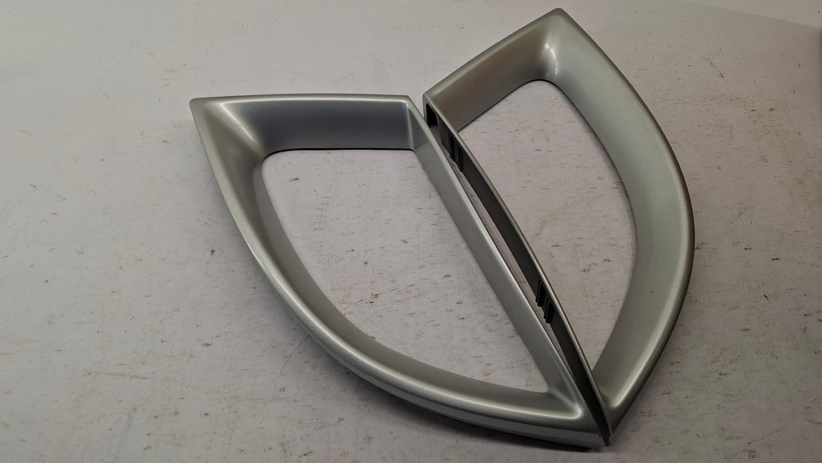 Original OE RENAULT Stoßstange Zierleiste Satz 8201210840