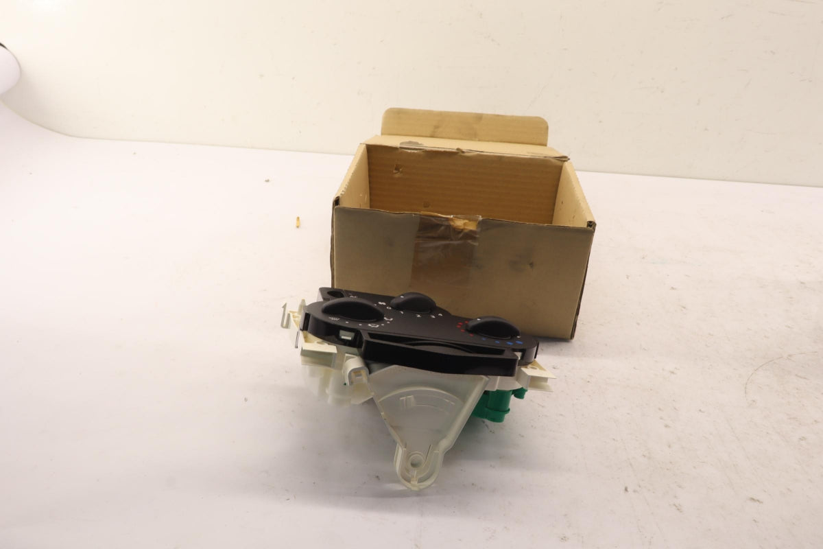 Original OE RENAULT Heizungsbetätigung 6001547666
