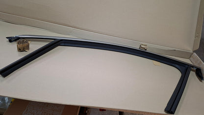 Original OE RENAULT Fensterführungsschiene 803316235R