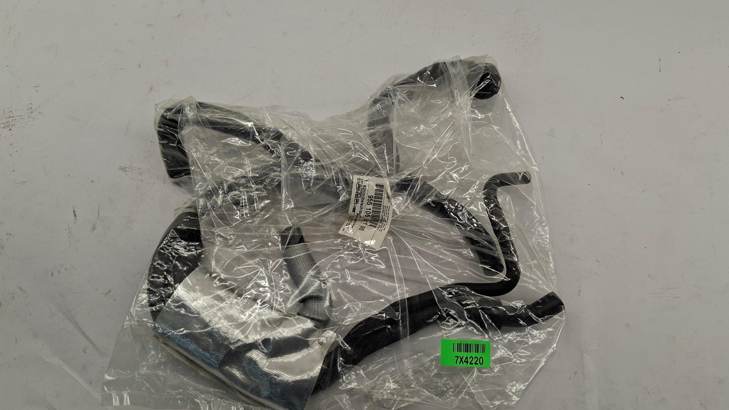 Original OE PORSCHE Kühlmittelleitung 95510606100