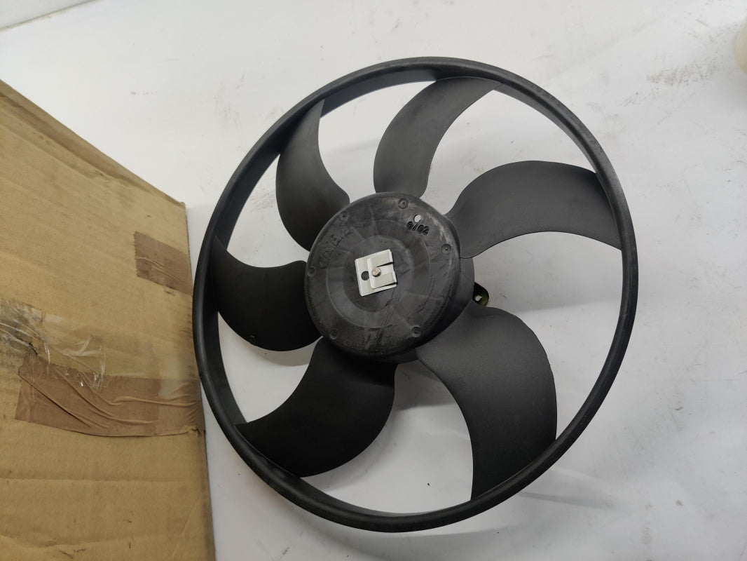 Original OE RENAULT Motorkühlung Lüfter 7701045355