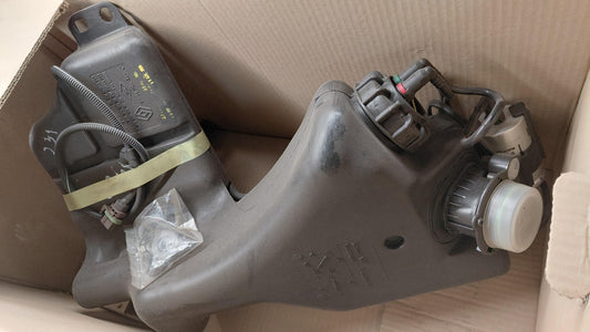 Original OE RENAULT Kraftstofftank 8200120526