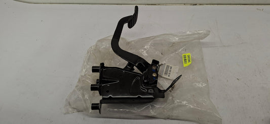 Original OE RENAULT Kupplungspedal 465030044R