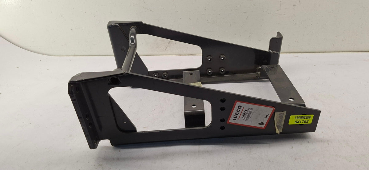 Original OE IVECO Halter 5801301896