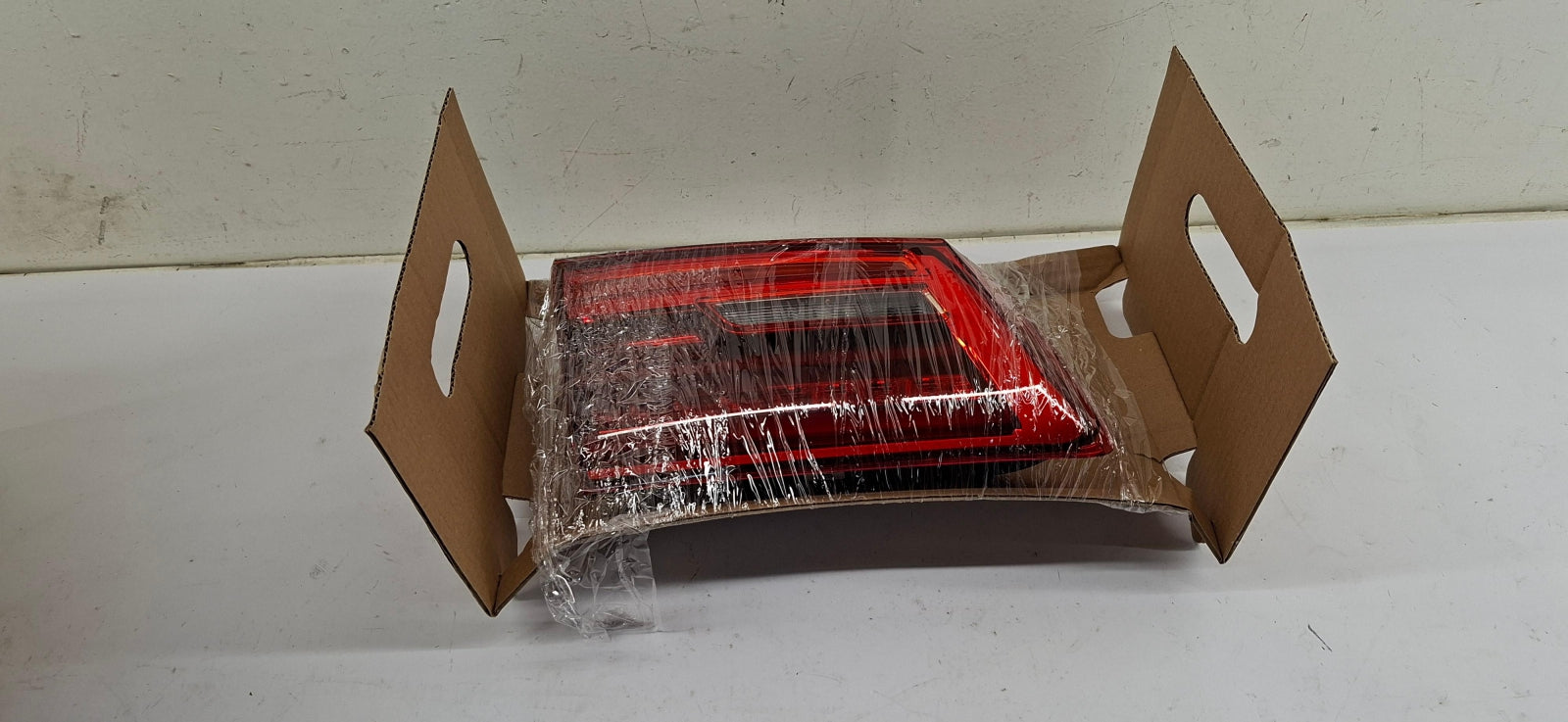 Original BMW 5er F90 G30 Heckleuchte Rücklicht innen links 63217376473