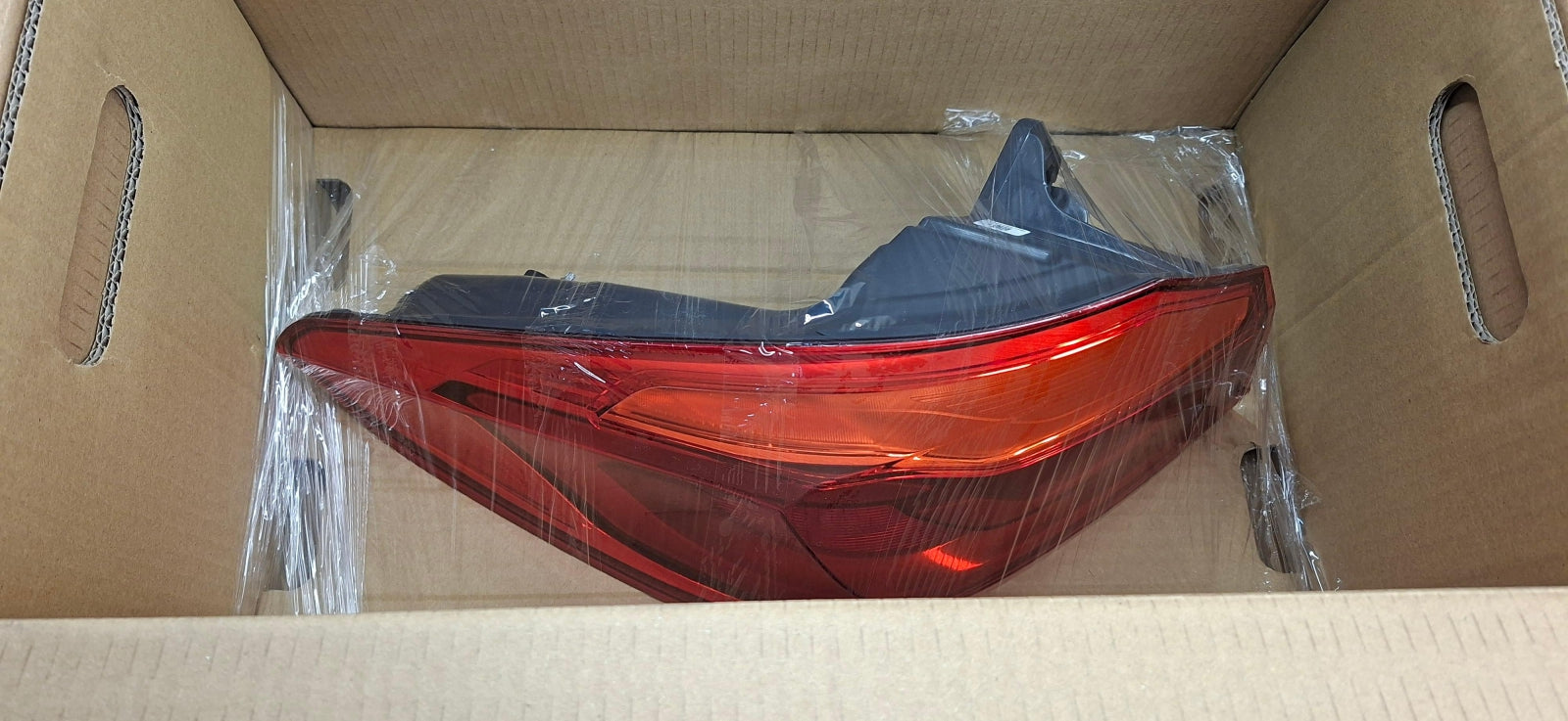 Original OE BMW Heckleuchte 63217376463