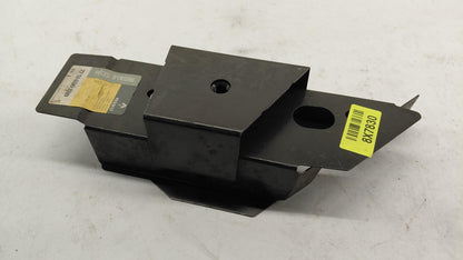 Original OE RENAULT Halter 7751690280