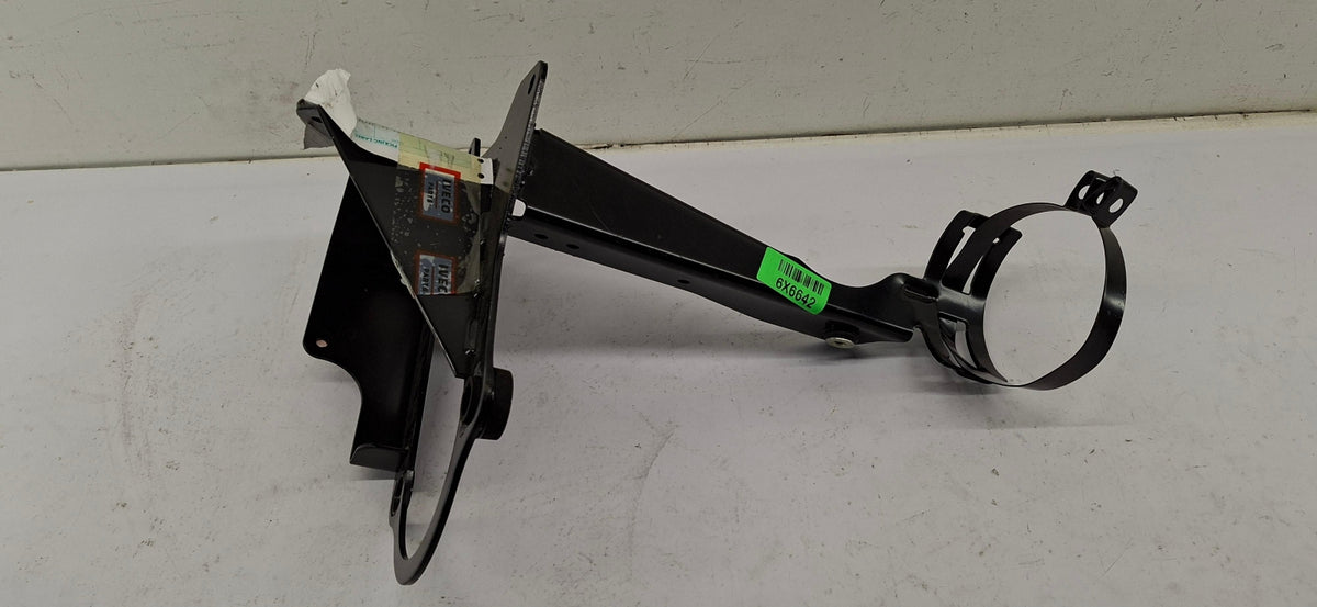 Original OE IVECO Halter 504054585