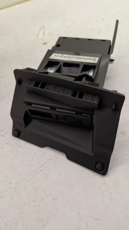 Original OE MAZDA Navigationssystem GJY779EZXF