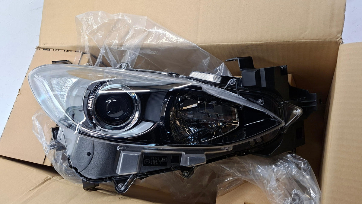 Original OE MAZDA Scheinwerfer BHT4510K0A