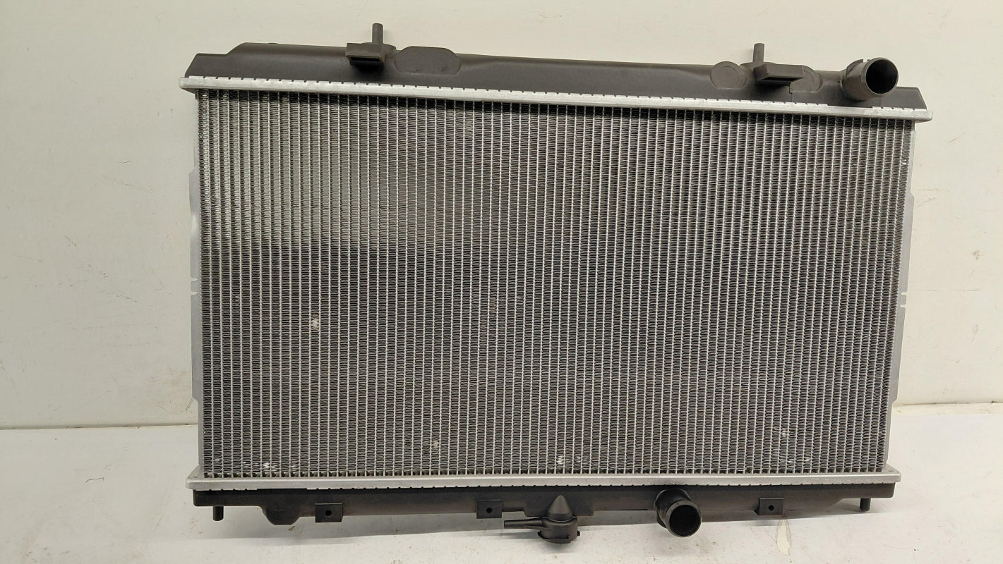 Original OE NISSAN Wasserkühler 21410AV600