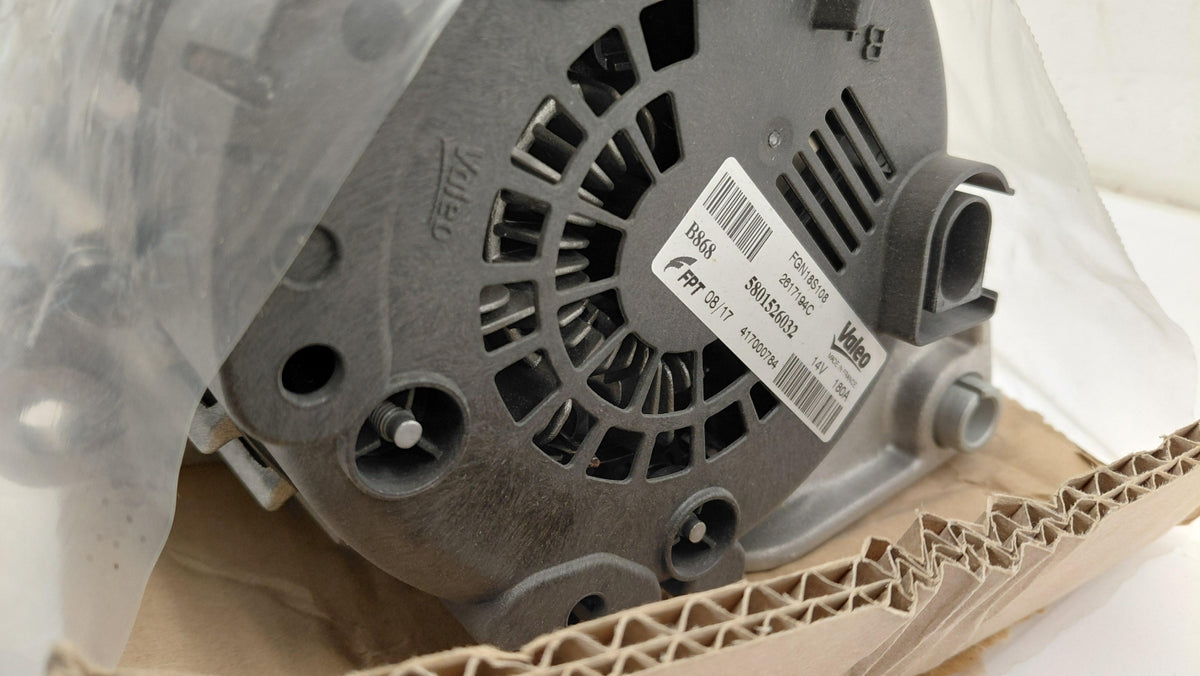 Original OE IVECO Lichtmaschine 5801526031