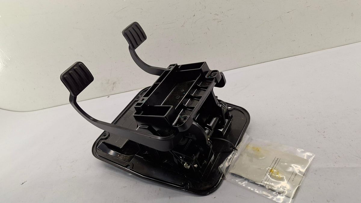 Original OE IVECO Kitpedal 504302918