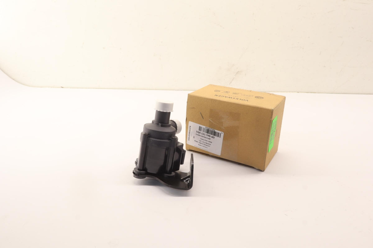 Original OE Volkswagen Zusätzliche Wasserpumpe 5Q0121599AD