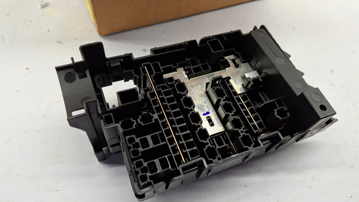 Original OE Volkswagen Sicherungskasten 5C0937819N