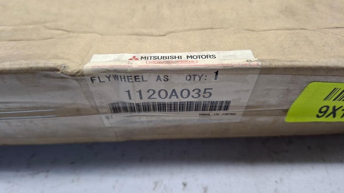 Original OE MITSUBISHI Schwungrad 1120A035