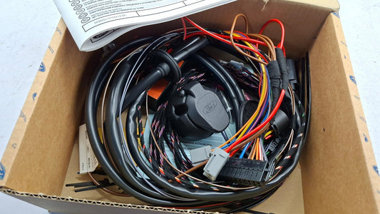 Original OE FORD Anhängerkupplung Elektrosatz 1897193