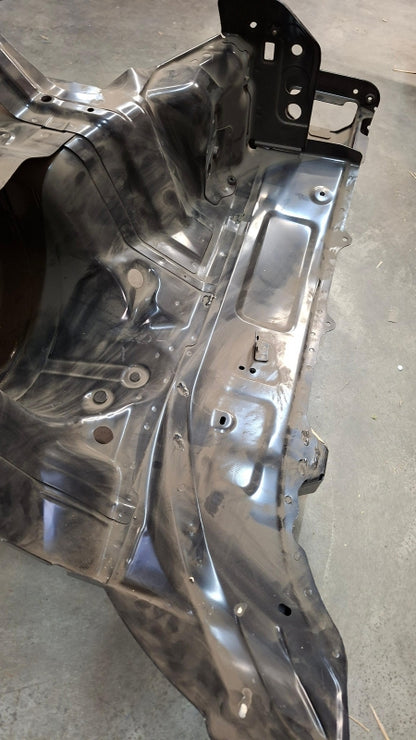 Original OE MITSUBISHI Querträger 5220C568