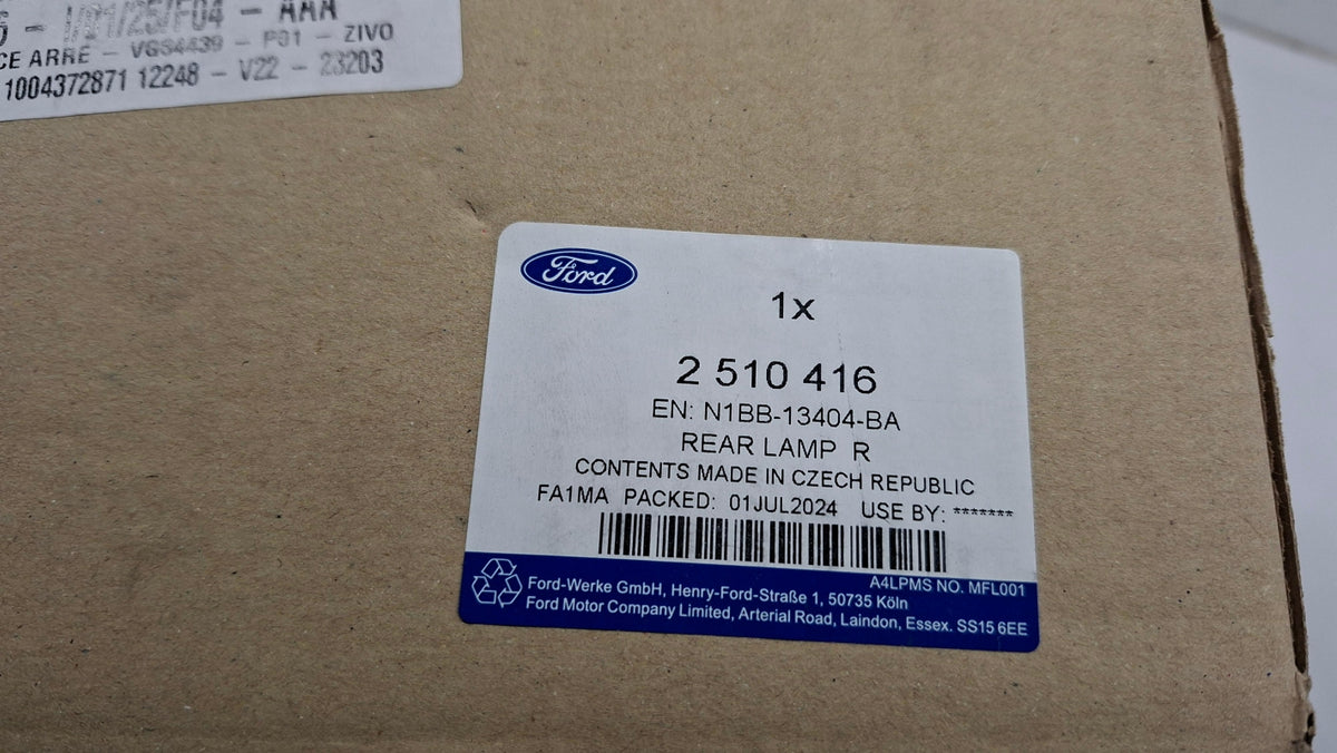 Original OE FORD Heckleuchte 2510416