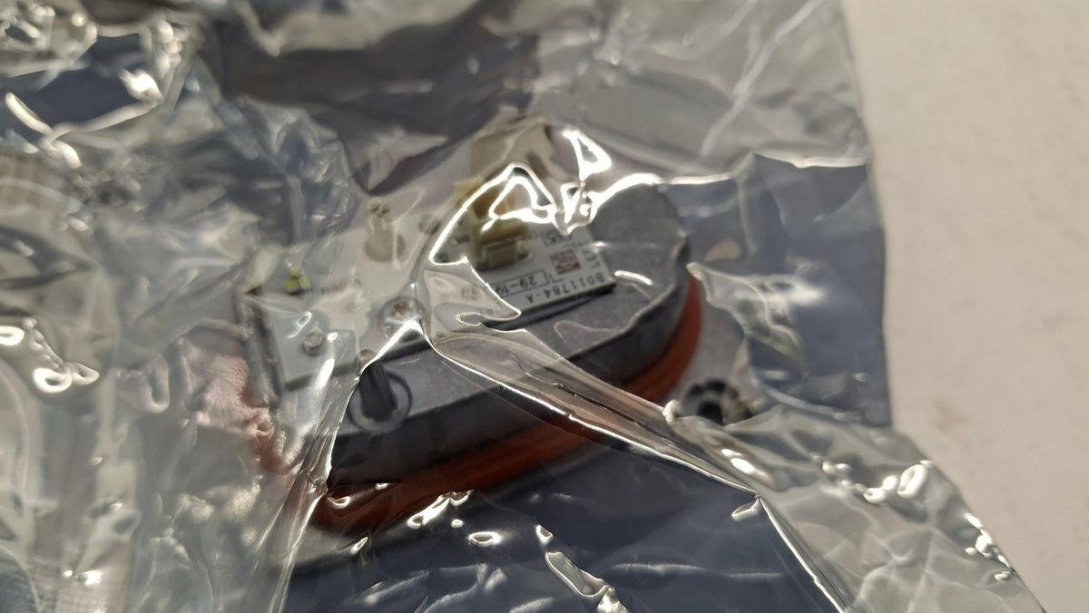 Original OE Volkswagen 8V0998473B