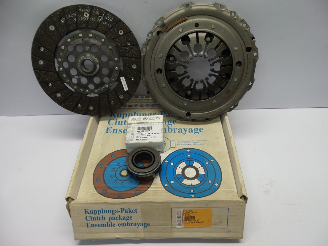 Original VW Transporter T4 2.4 2.5 D Kupplungssatz 074198141X